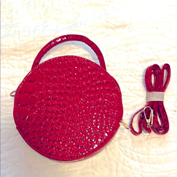 Source Unknown Handbags - NWOT Elegant Red Crocodile-Embossed Round Vegan Bag